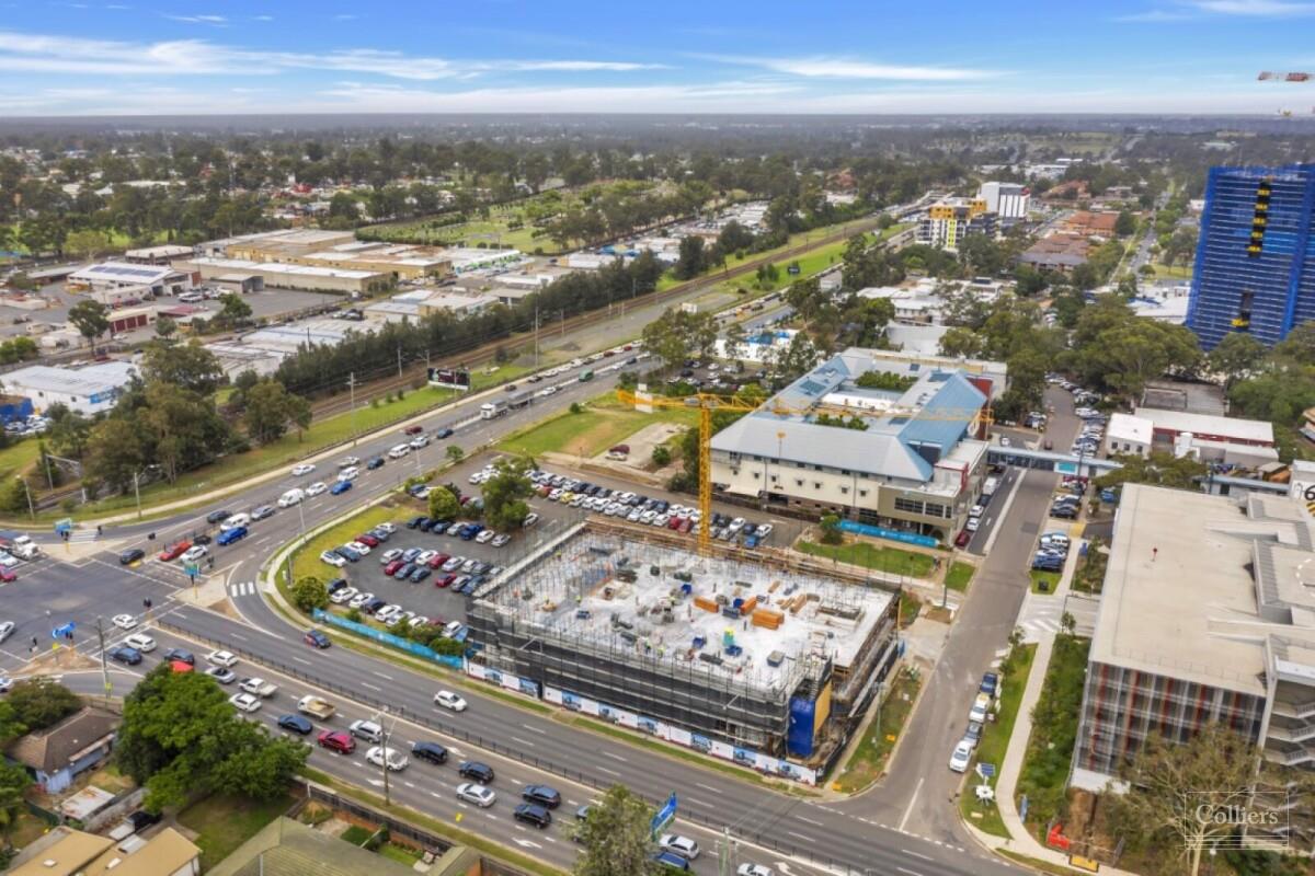 PURPOSE BUILT, EXCLUSIVE MEDICAL-USE SUITES WITH HIGH EXPOSURE - #2