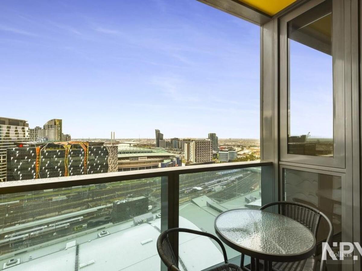 Fantastic Opportunity in the CBD West End! - #7