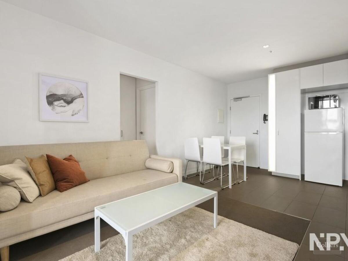 Fantastic Opportunity in the CBD West End! - #4