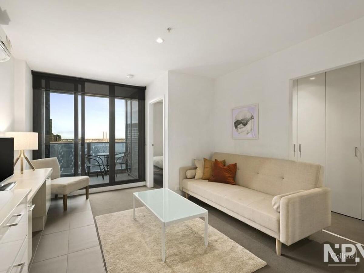 Fantastic Opportunity in the CBD West End! - #3