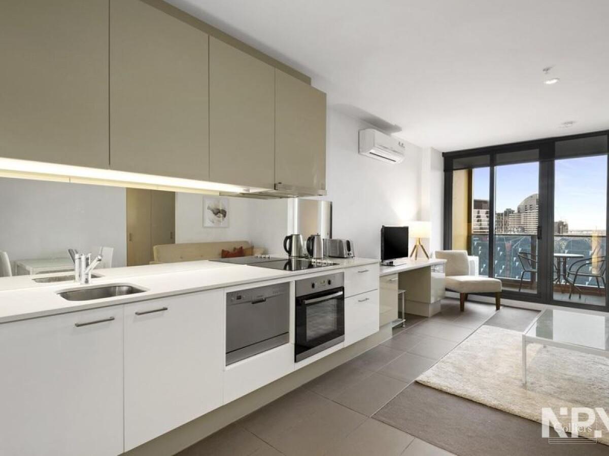 Fantastic Opportunity in the CBD West End! - #2