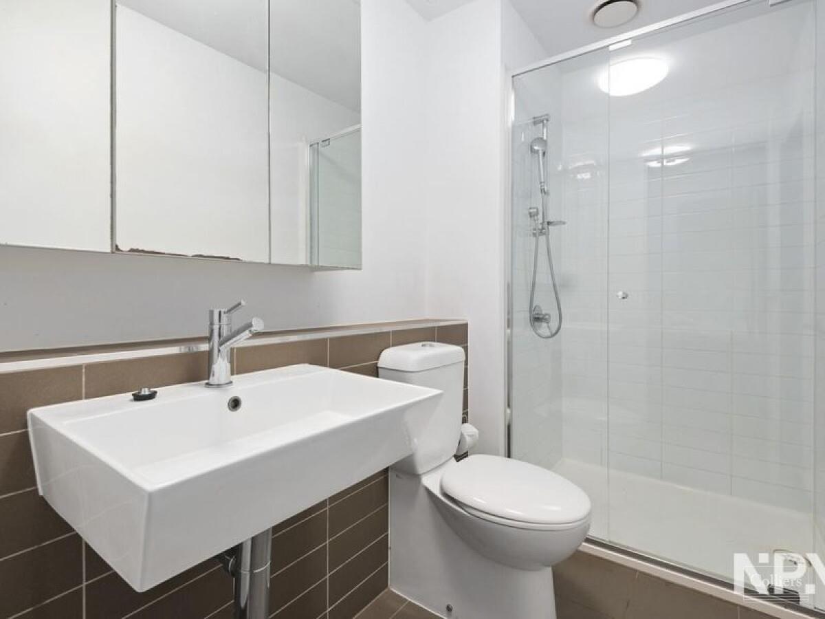 Fantastic Opportunity in the CBD West End! - #6