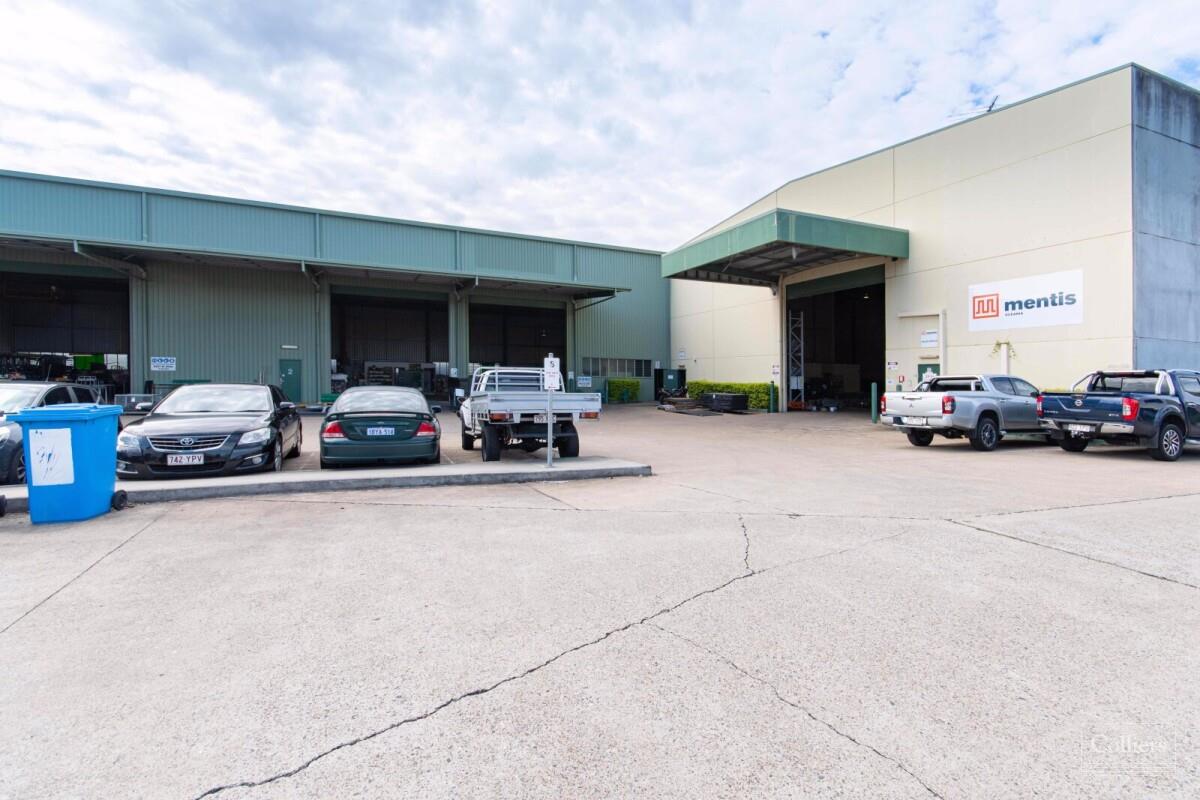 City Fringe Industrial Plus Crane - #4