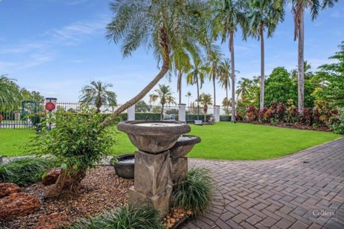 The White House - A Darwin Landmark - #30