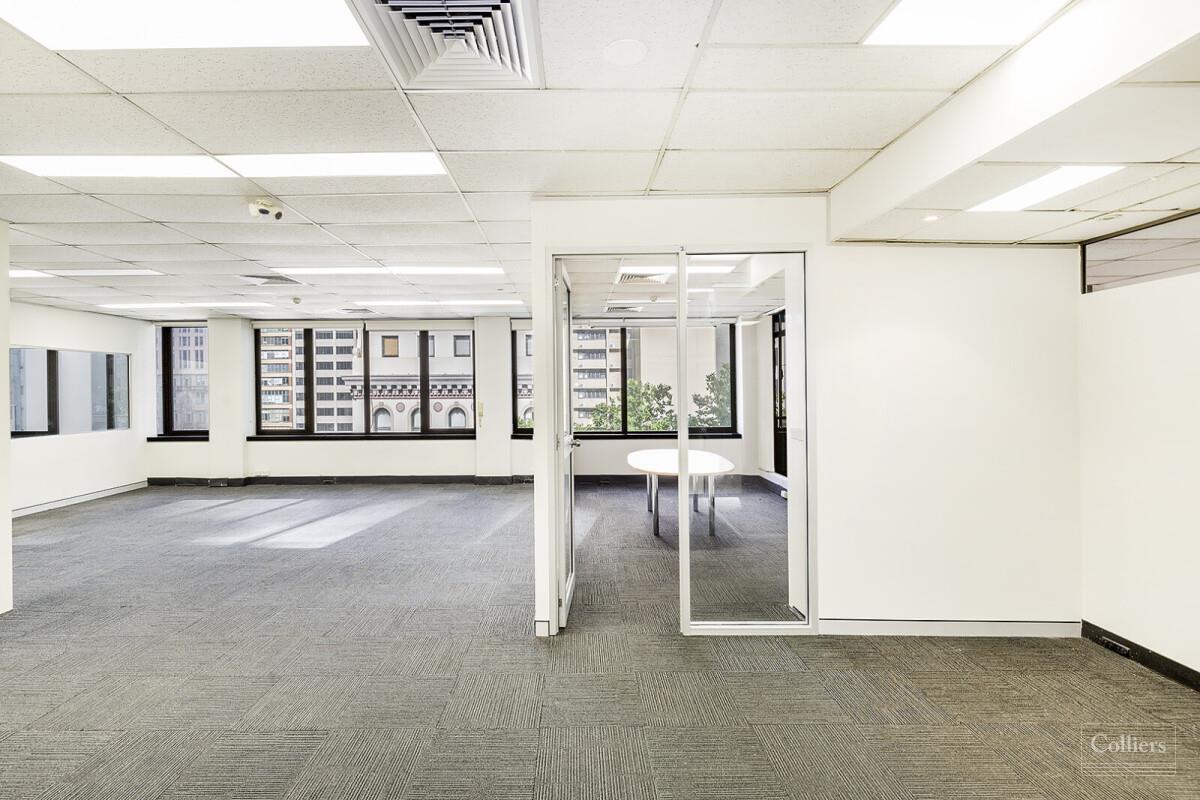 Affordable office suites & whole floor in Town Hall - #4