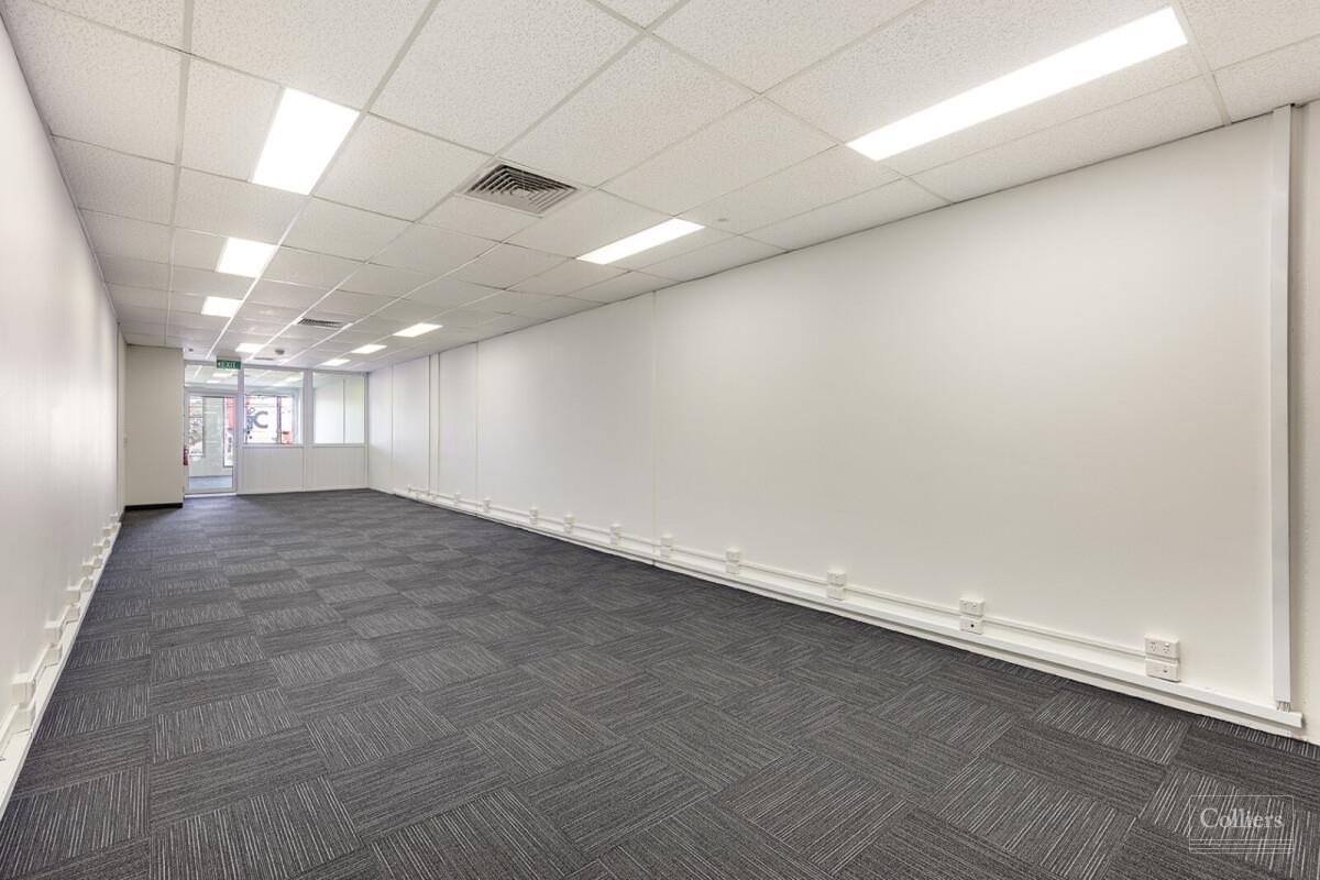 Swan Street Gem - #3