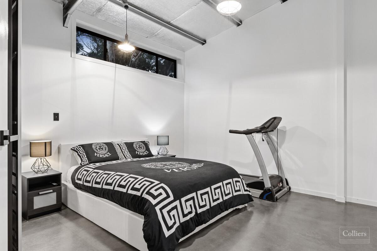 Sensational Waterfront Views... Owners Transferring Interstate...75 Acres... 2 Houses... Bore - #24