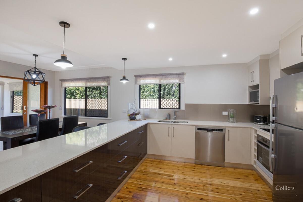 Location, Style and Space â€“ Newly Renovated and Exuding Appeal - #3