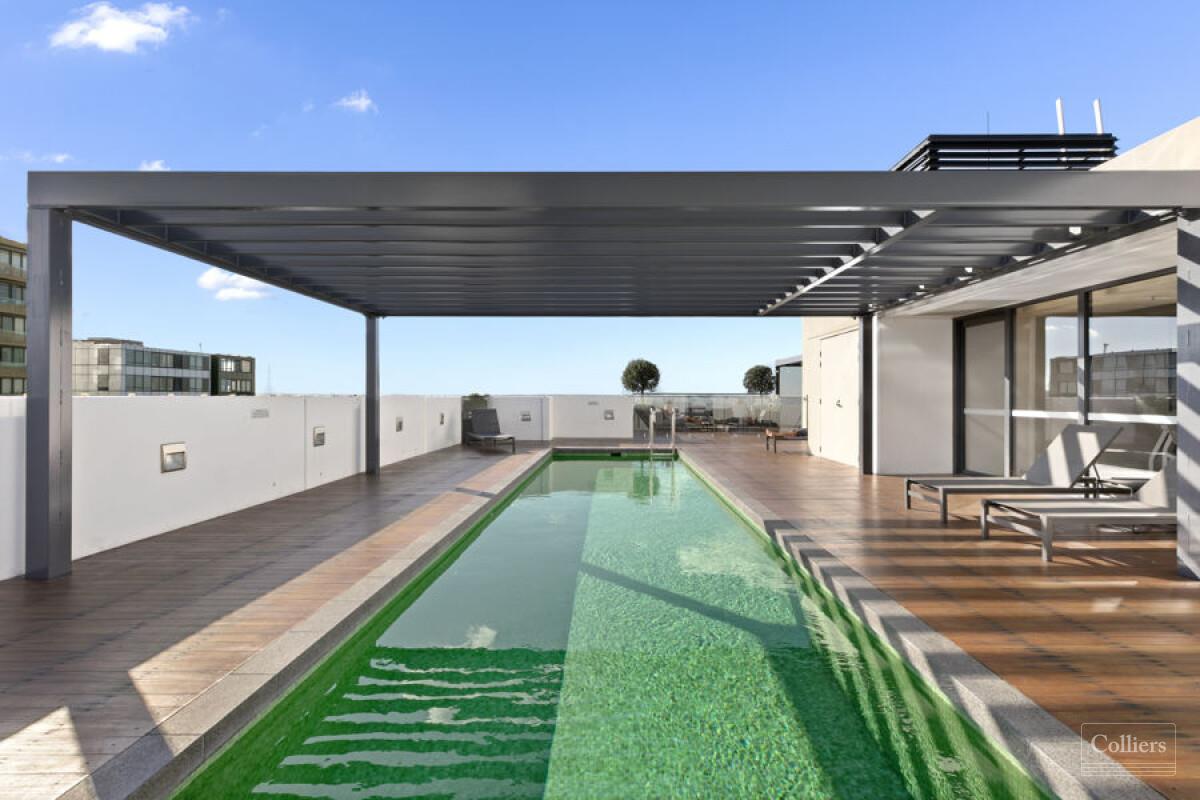 Stylish Resort Style Living Within The Prestigious 'Belvedere' - #4