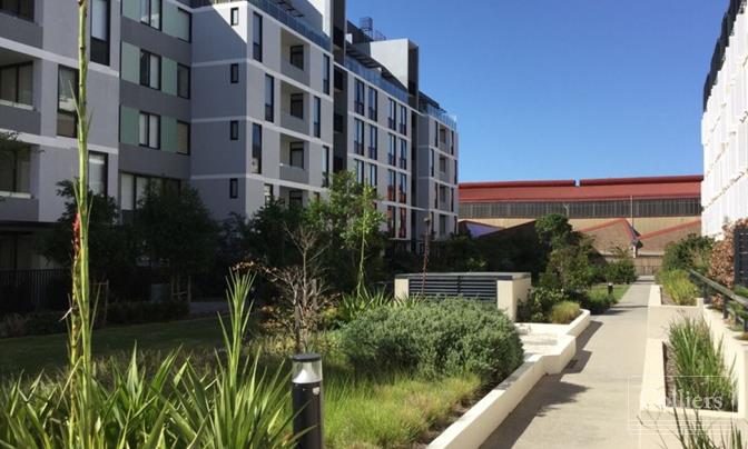 Superb lifestyle offering in acclaimed 'Vogue Apartments' - #1