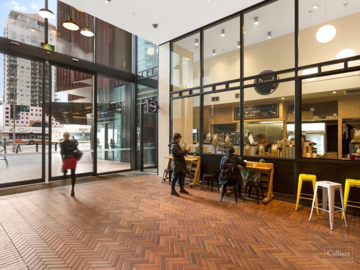 Spectacular Penthouse Apartment - #8