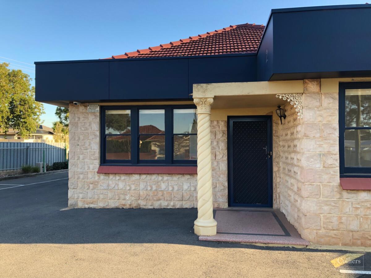 Character Office Accommodation - #3