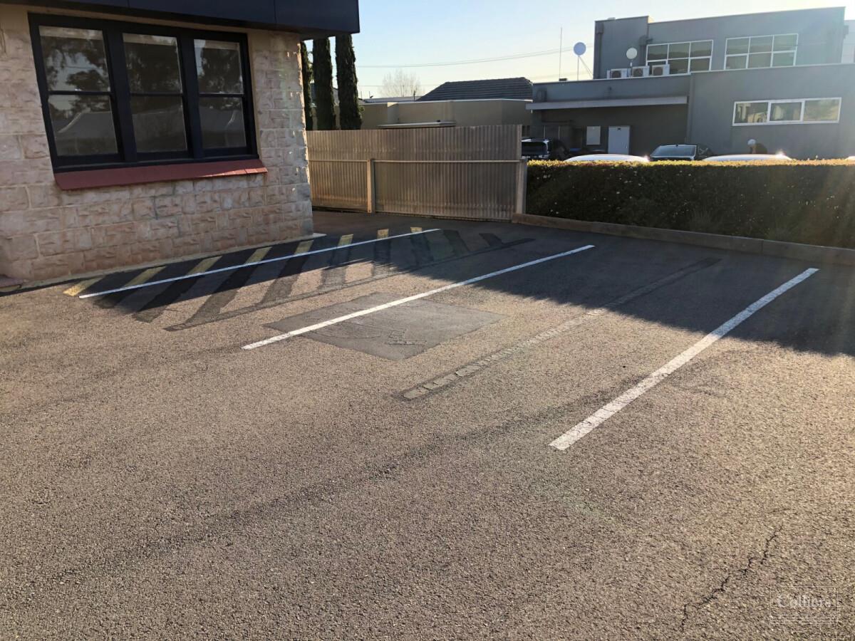 Character Office Accommodation - #4