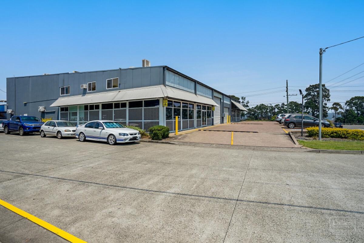 Showroom Opportunity - Location, Position and Exposure - #5