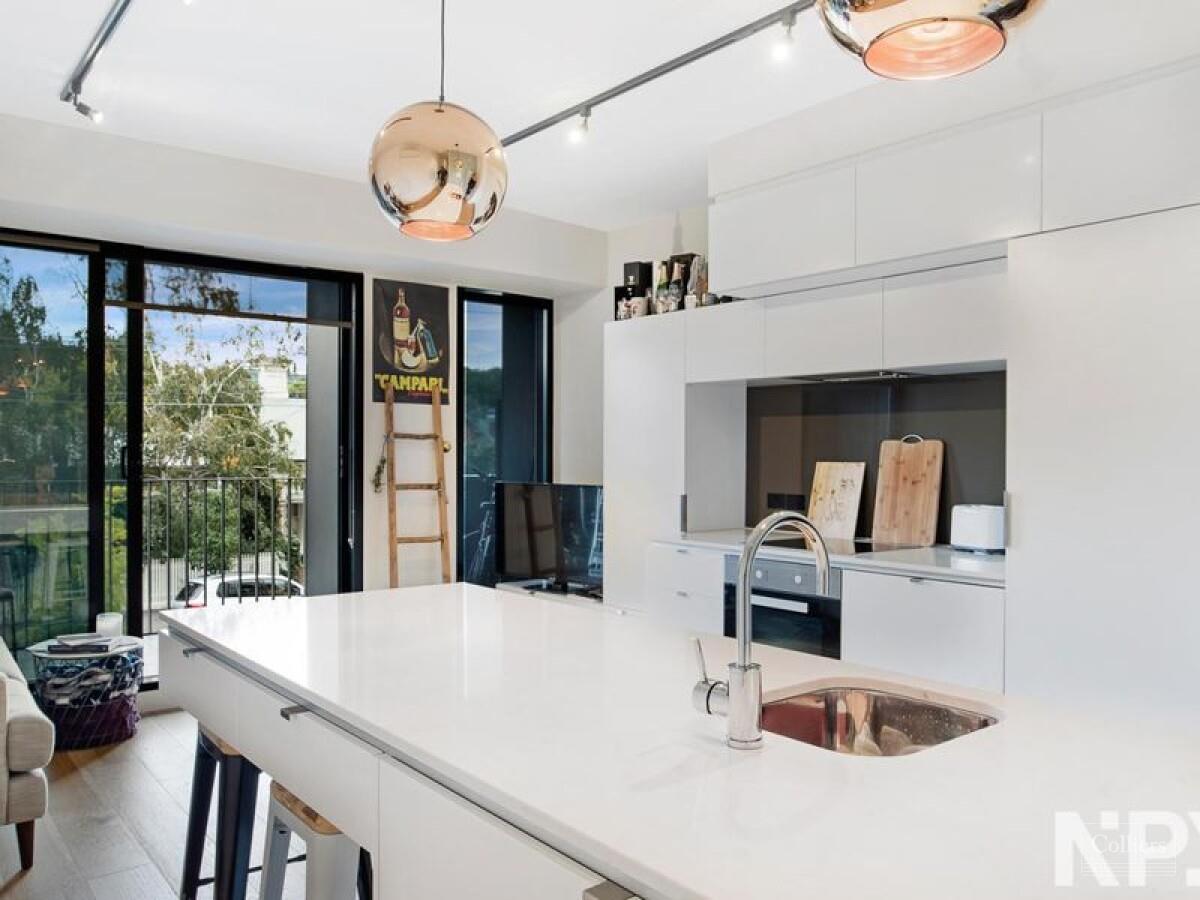 STUNNING CITY FACING APARTMENT UNDER CONTRACT! - #1