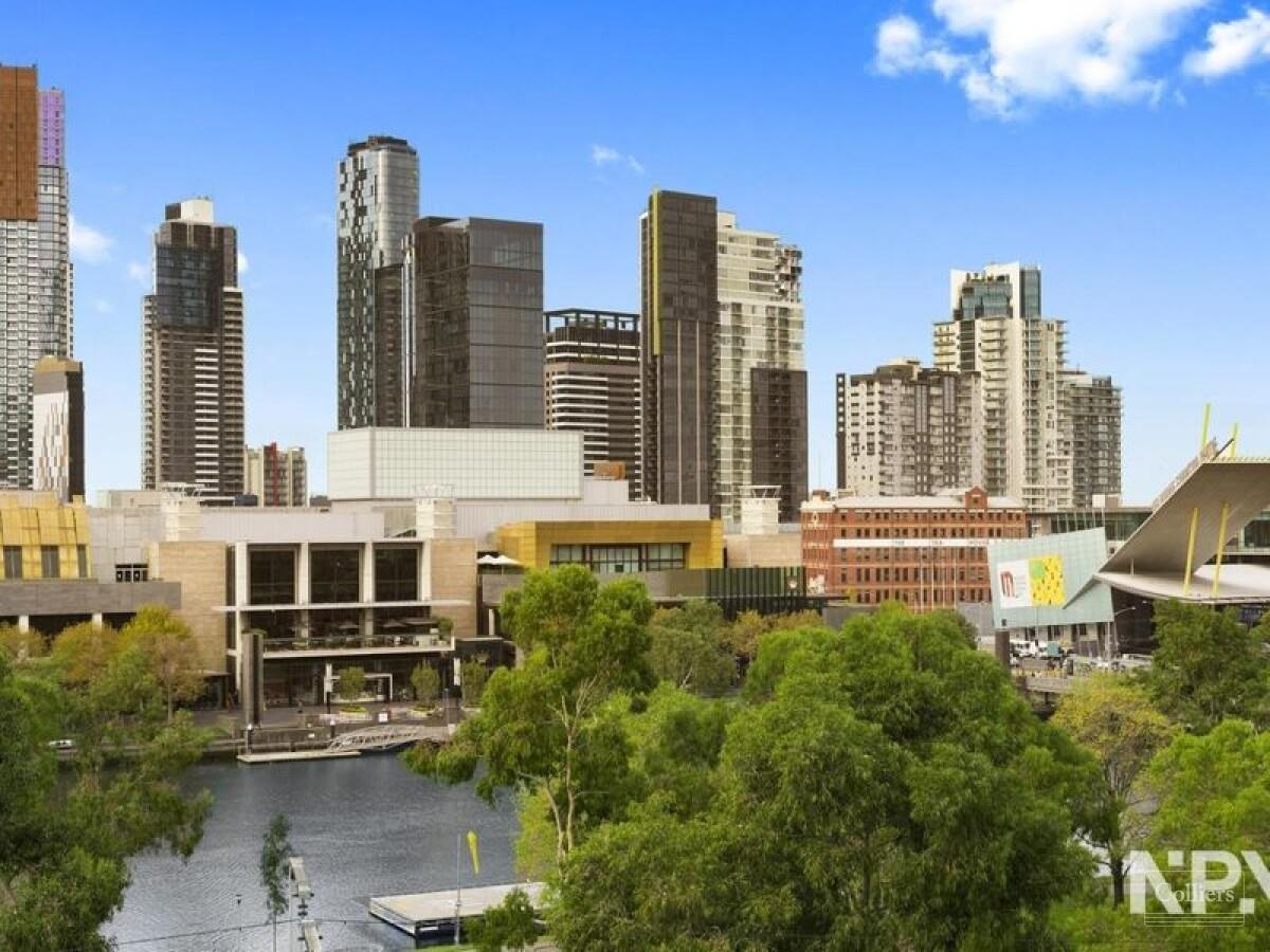 SOLD! Spectacular Views Overlooking Southbank and the Yarra River! - #5
