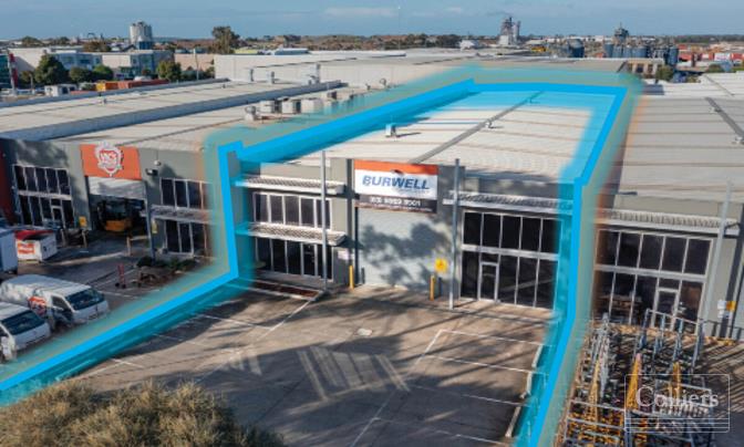 Modern & Functional Warehouse with Secure Yard - #1