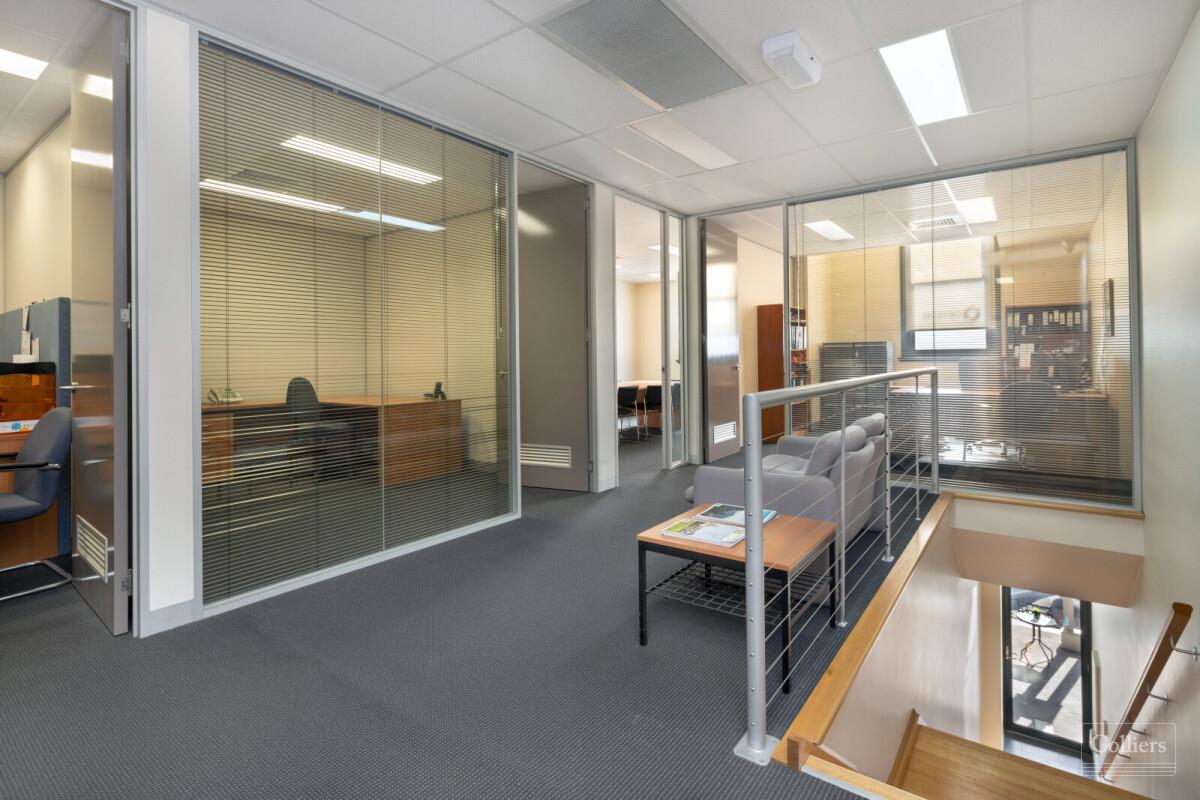 PROFESSIONAL OFFICES - #4