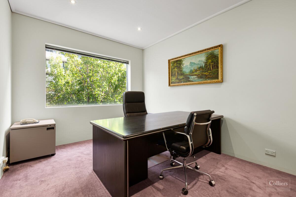 Fully fitted affordable office - #4