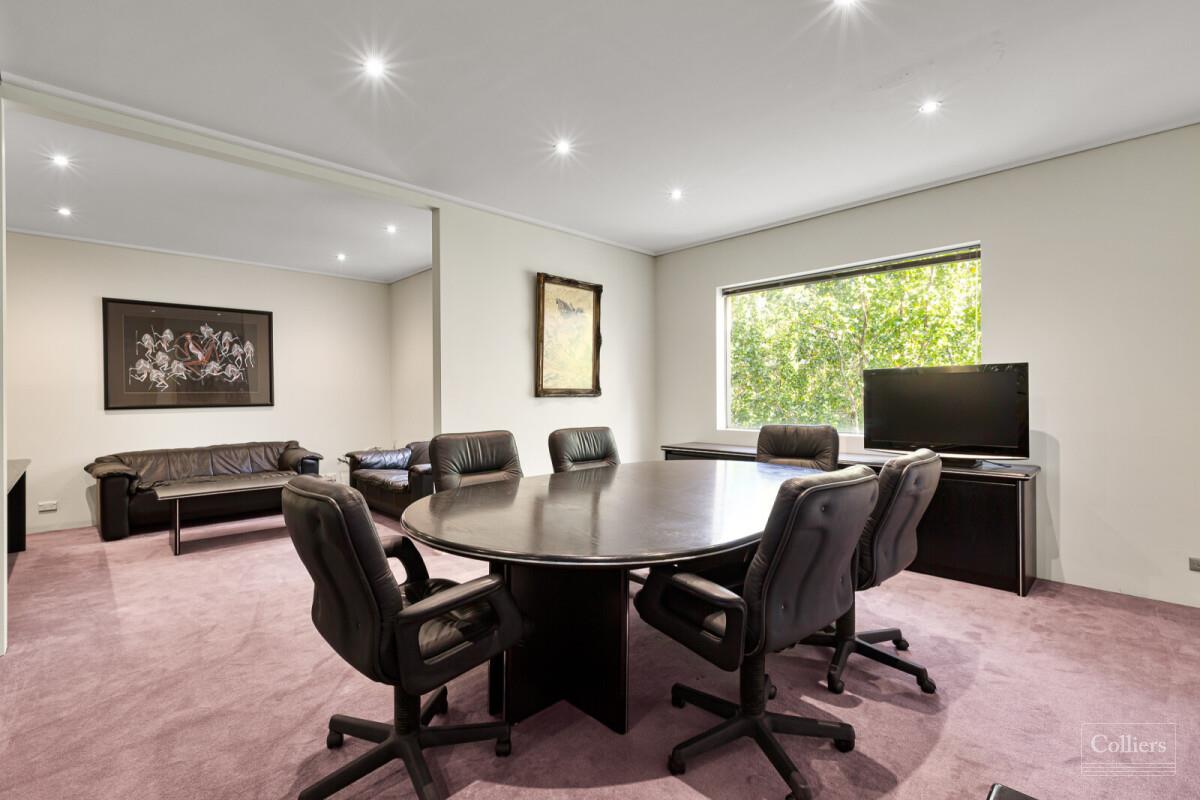 Fully fitted affordable office - #2