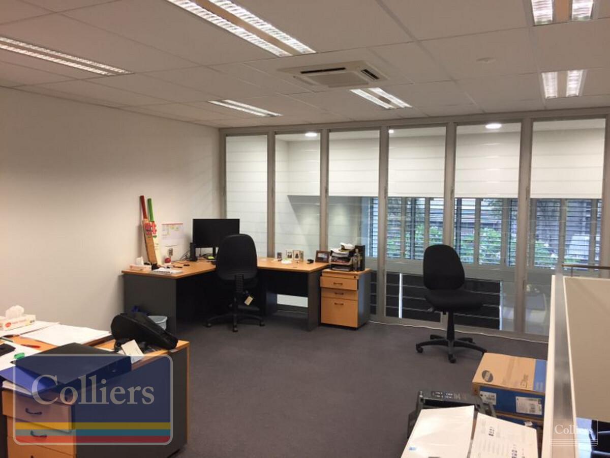 Modern Professional Office Space on the Fringe of the Townsville CBD - #7