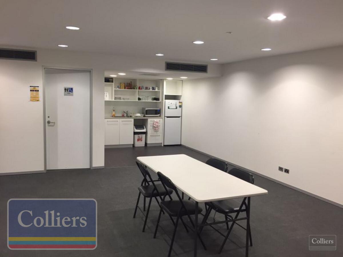 Modern Professional Office Space on the Fringe of the Townsville CBD - #9
