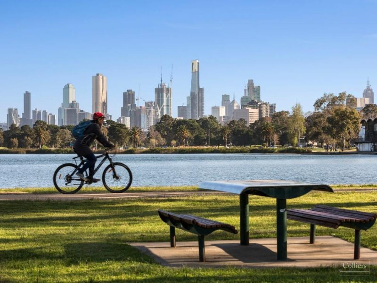 Contemporary Living in Iconic South Melbourne! - #5