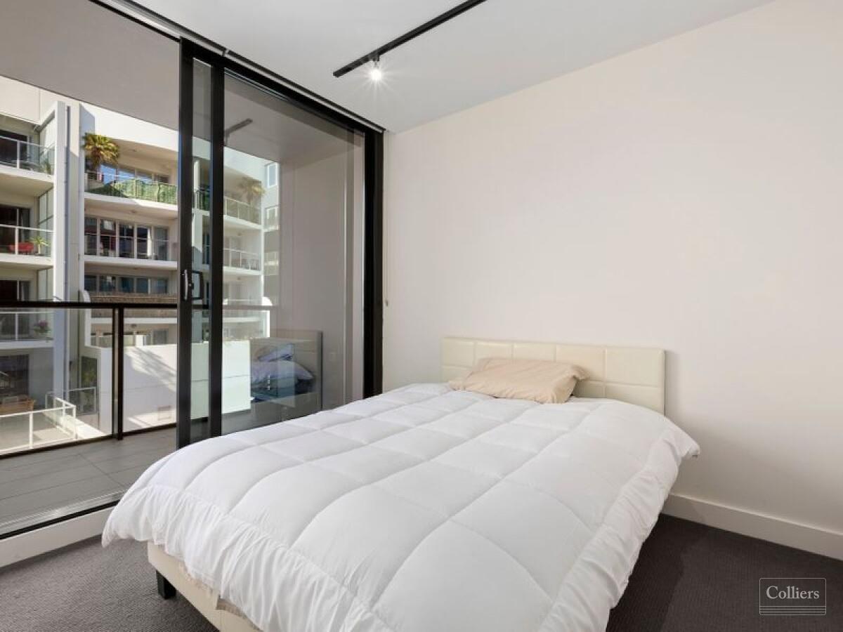 Contemporary Living in Iconic South Melbourne! - #2