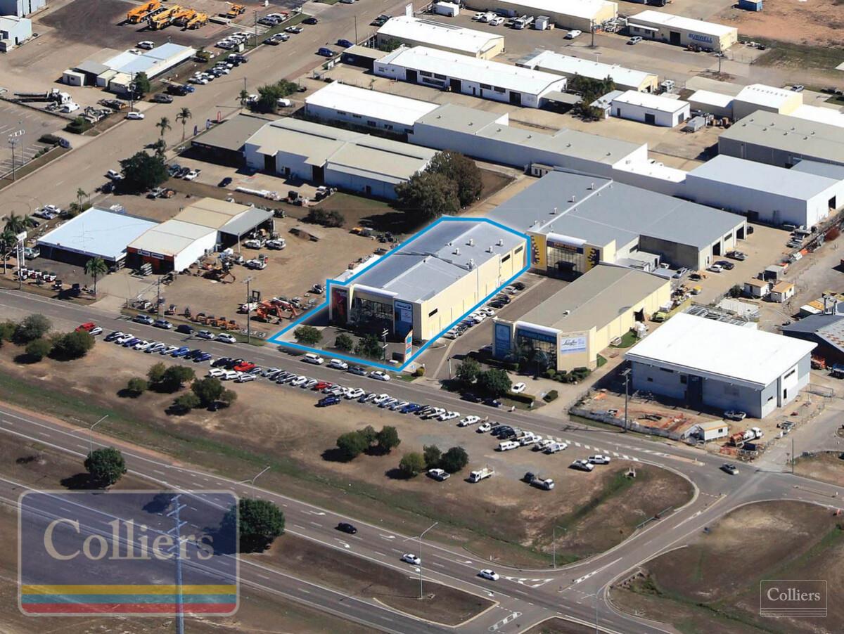 MODERN & PROFESSIONAL OFFICE SPACE IN CENTRAL CONVENIENT LOCATION - #7