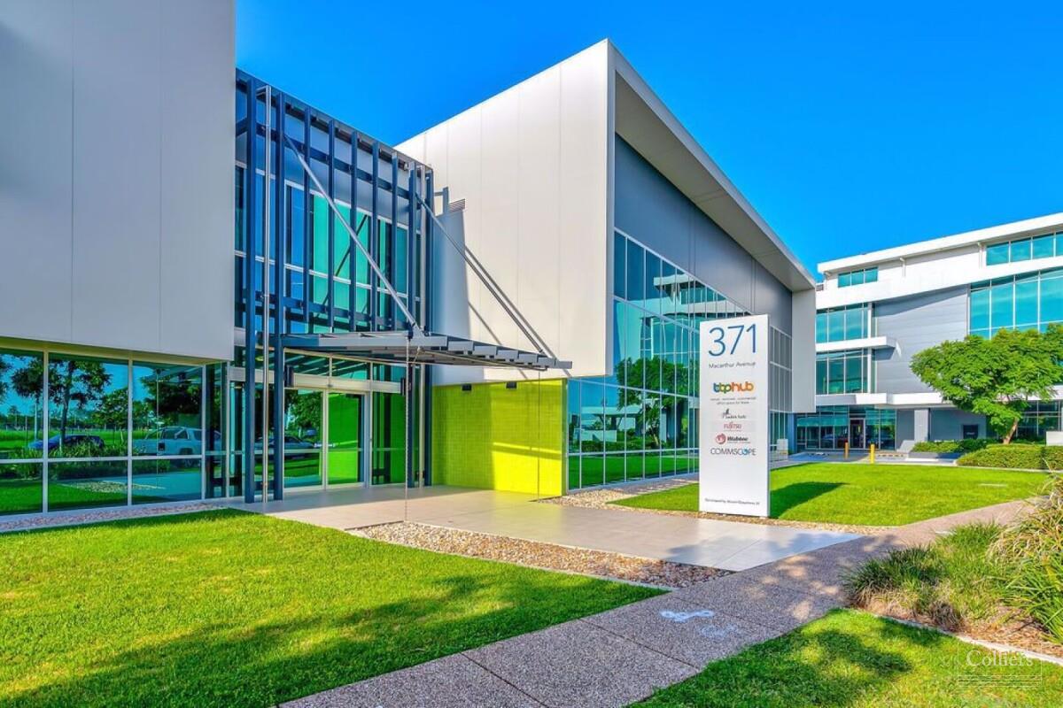 RARE SUB-LEASE IN HAMILTON NORTHSHORE - #6