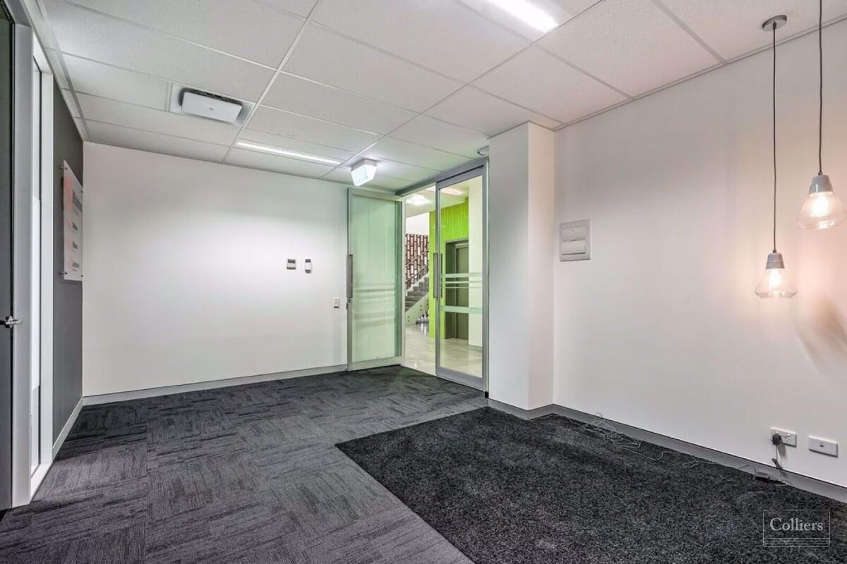 RARE SUB-LEASE IN HAMILTON NORTHSHORE - #4