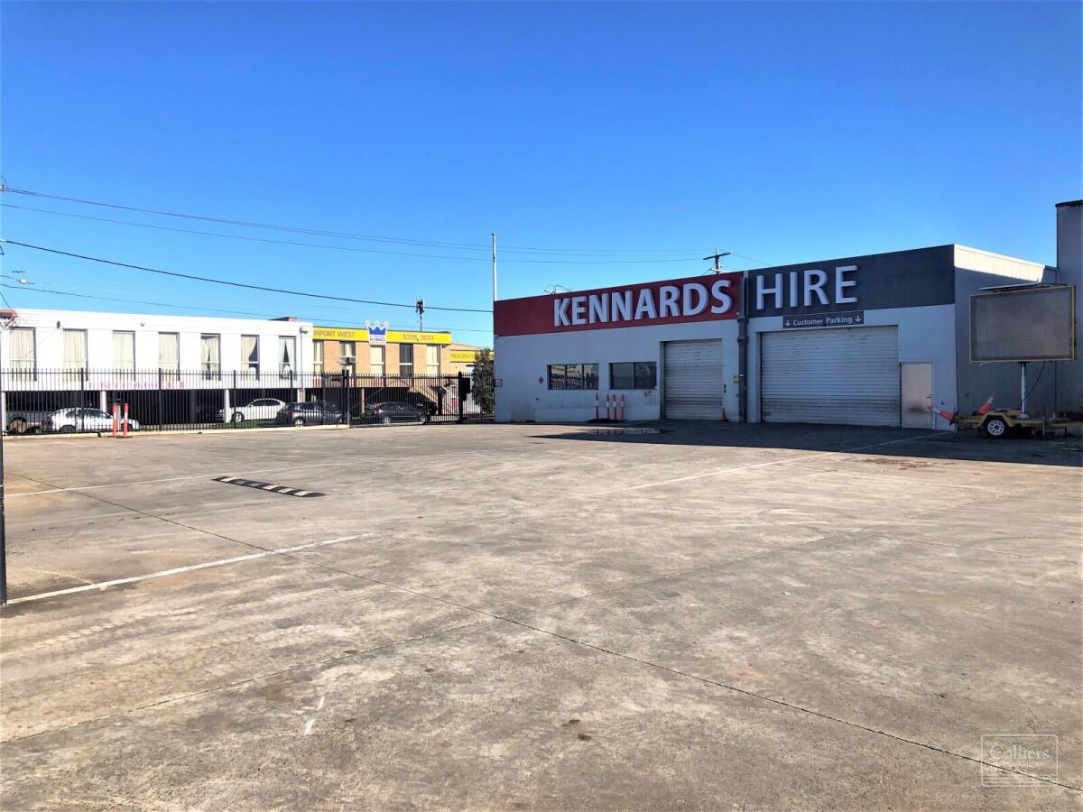 Dominant Main Road Exposure With Display Yard - #5