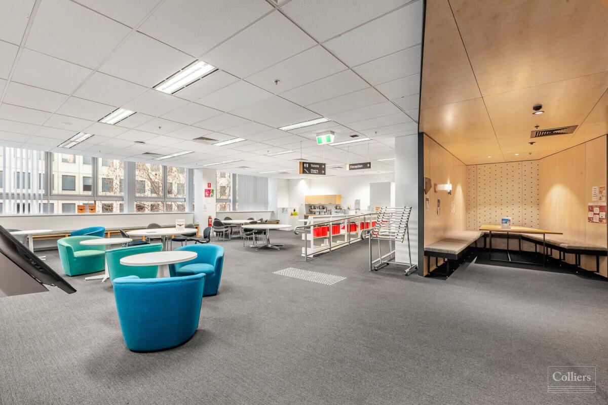 A centrally located and fully fitted education offering - #10