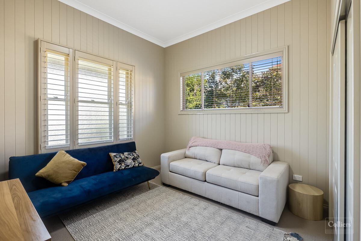 Elegant Inner City Cottage -  Sought After East-Side Location - #9