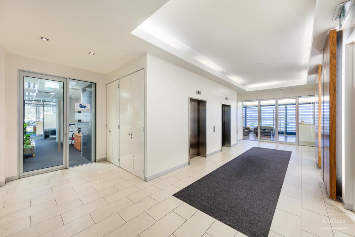 Private Office with Excellent Natural Light - #6