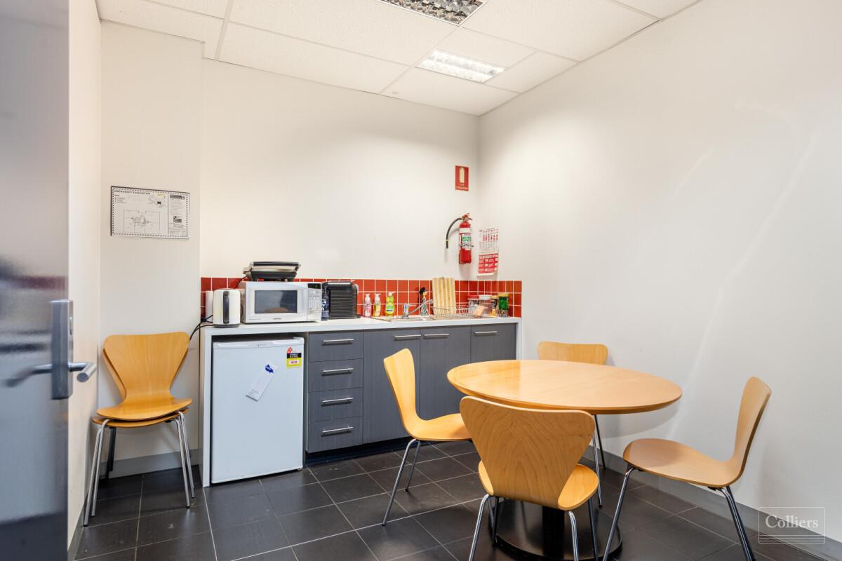 Private Office with Excellent Natural Light - #4