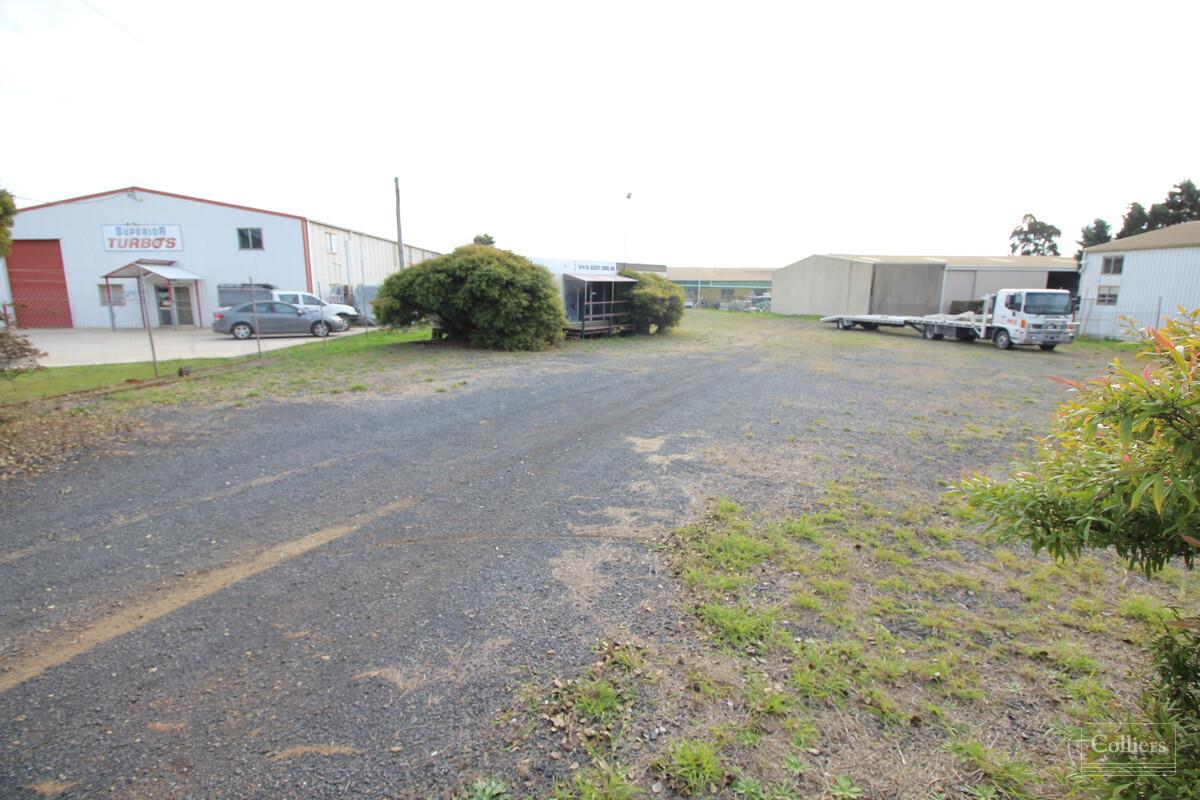 Excellent Corner Block Exposure On Arterial Road - Torrington! - #10