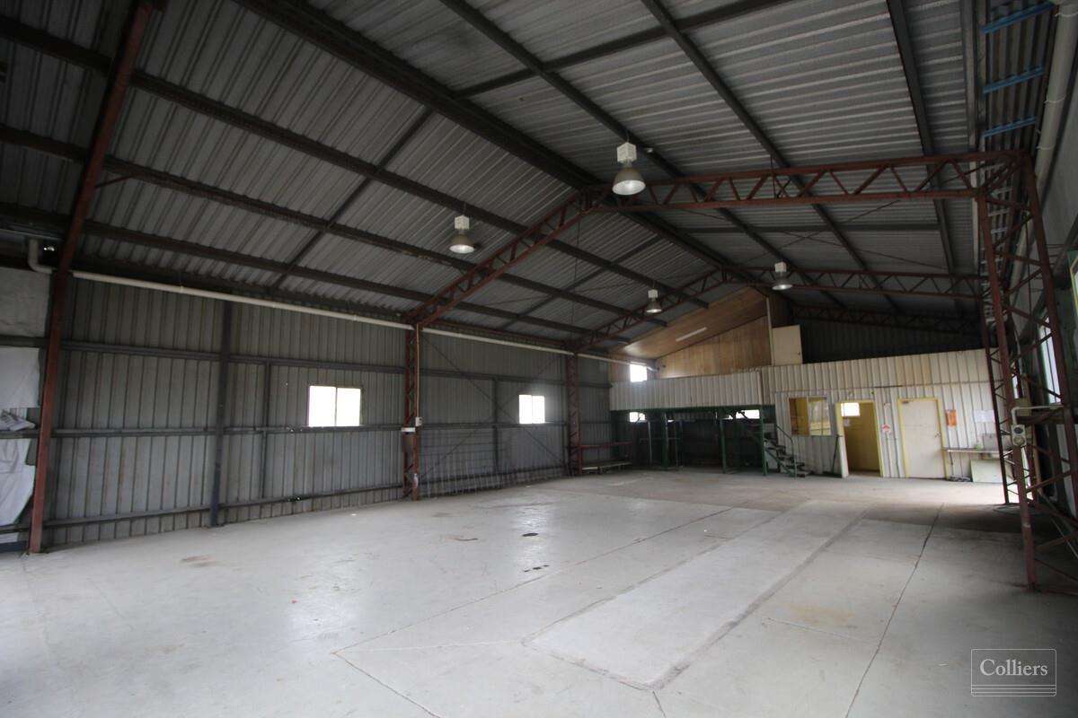 Excellent Corner Block Exposure On Arterial Road - Torrington! - #7