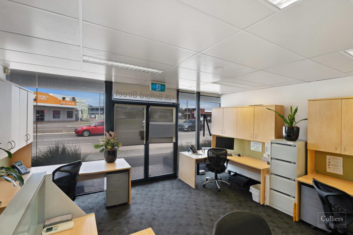 Fringe CBD office premises - #6
