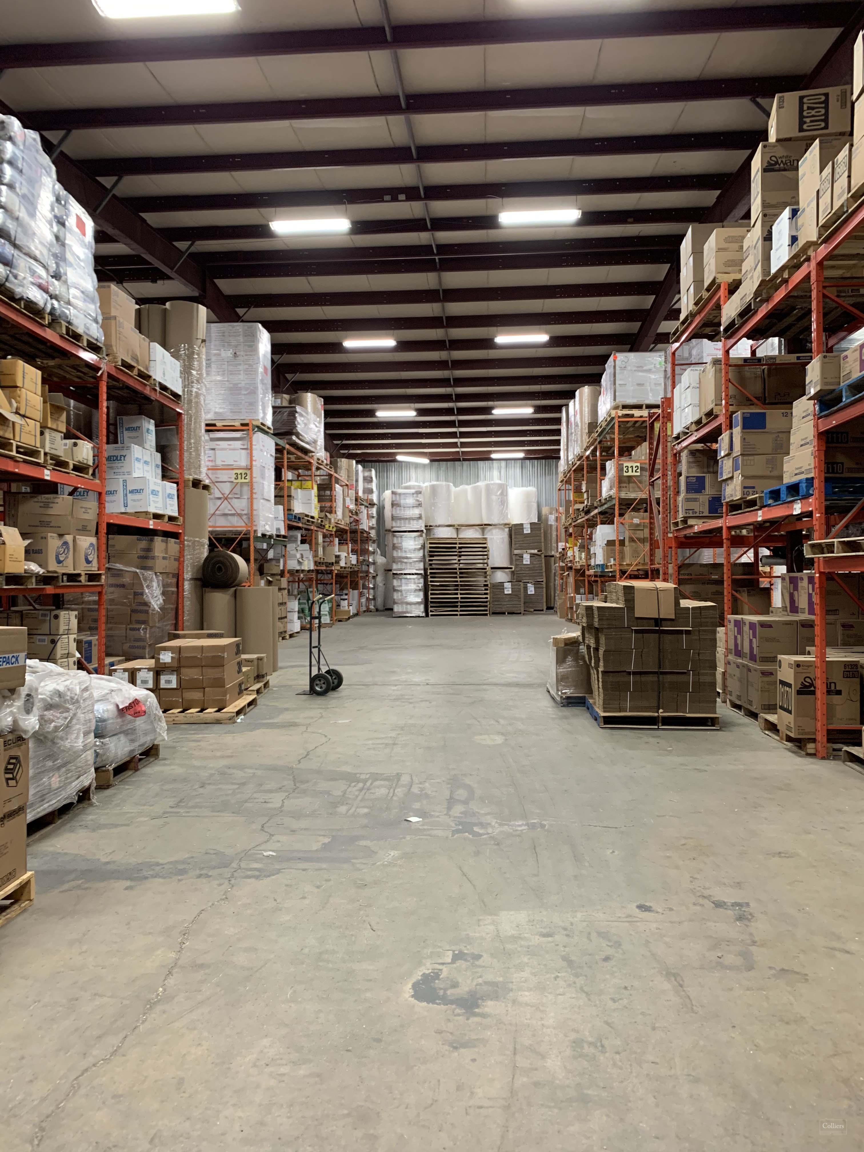 Single-Tenant Industrial/Office for Lease - #6