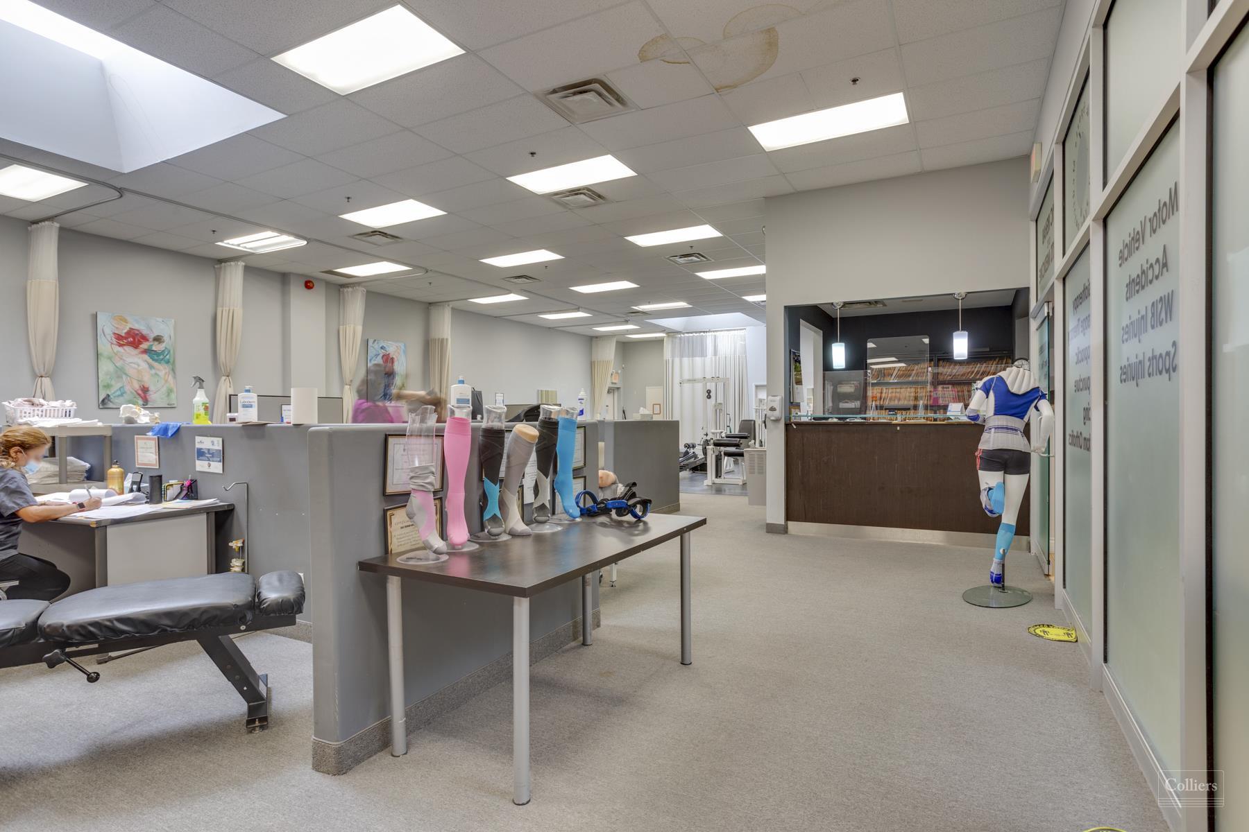 Retail/Medical Office Space along Richmond Hill's Yonge Street Corridor - #10