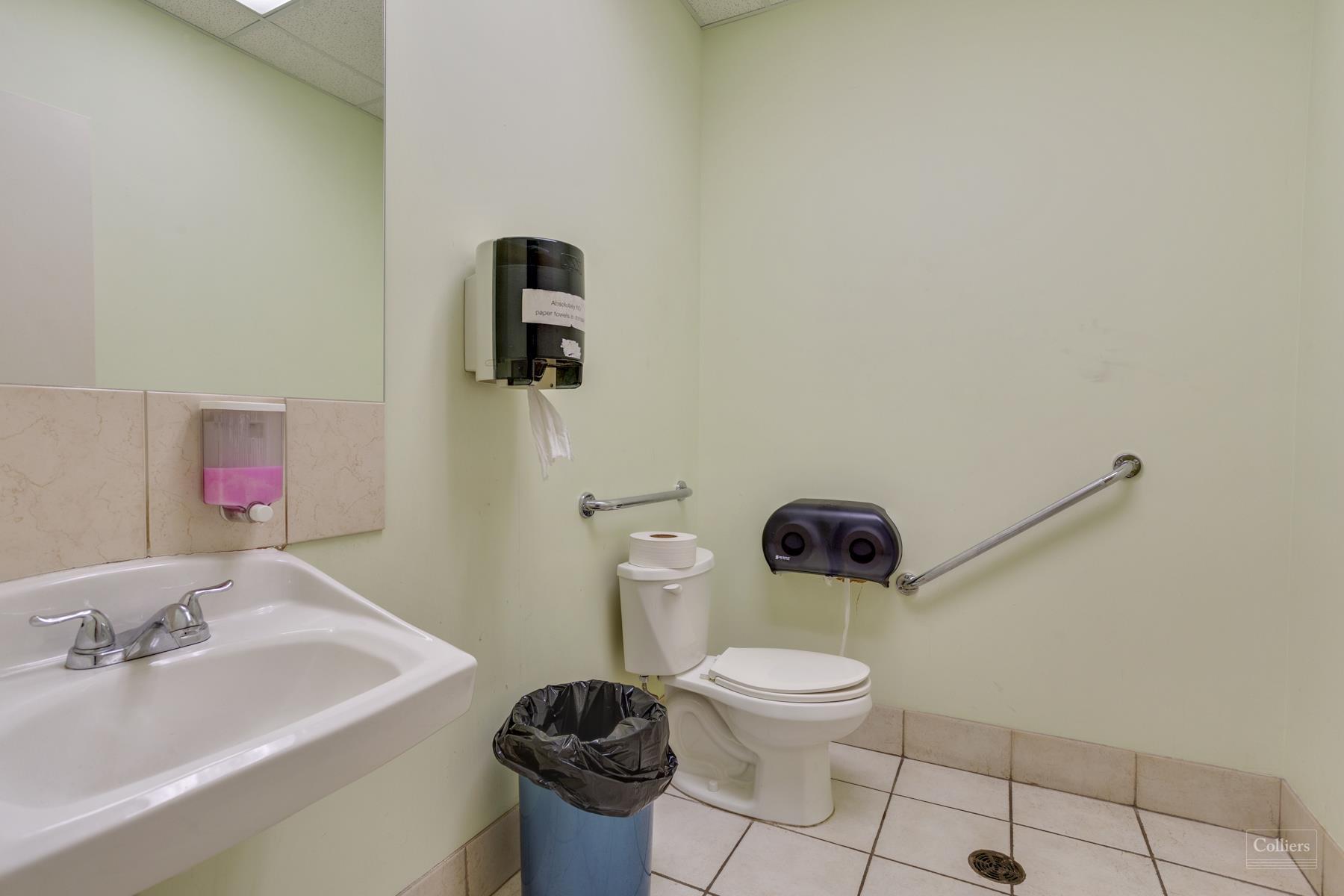 Retail/Medical Office Space along Richmond Hill's Yonge Street Corridor - #9