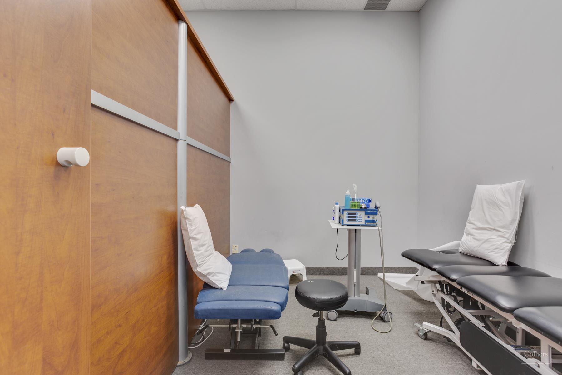 Retail/Medical Office Space along Richmond Hill's Yonge Street Corridor - #11