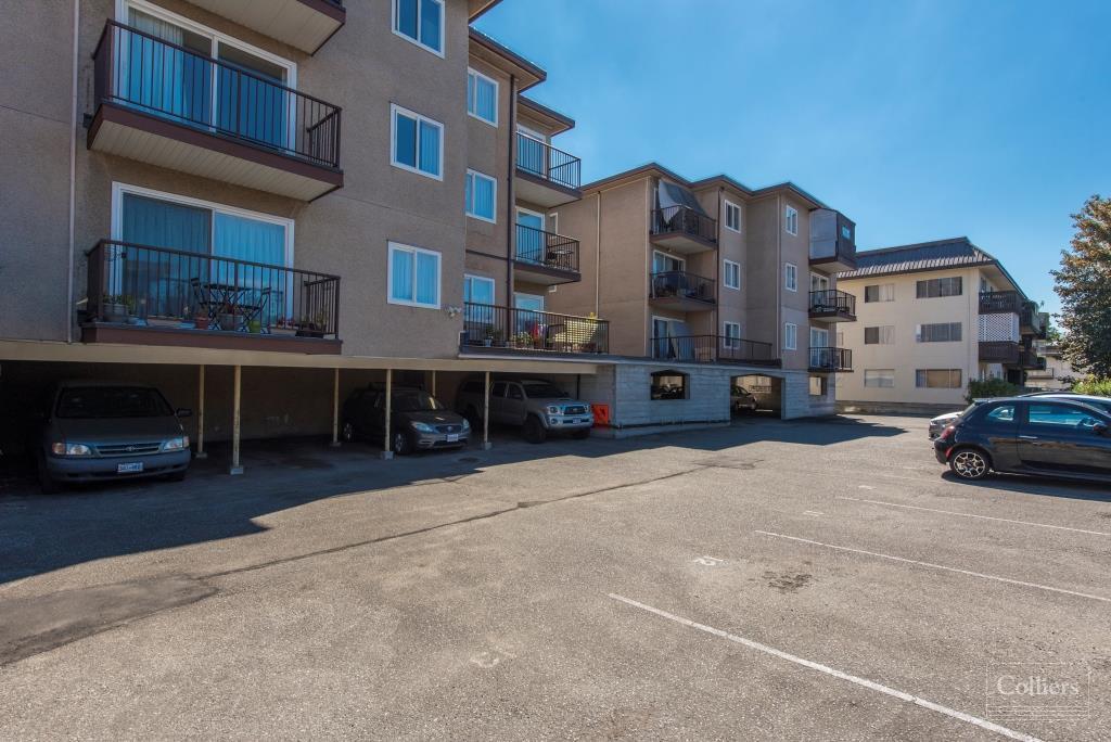 SOLD > 33-Unit Residential Apartment Building - #3