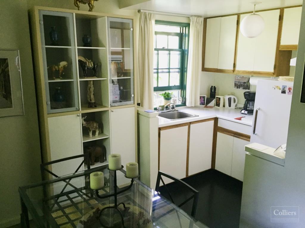 SOLD > St. Luke's Court - #8