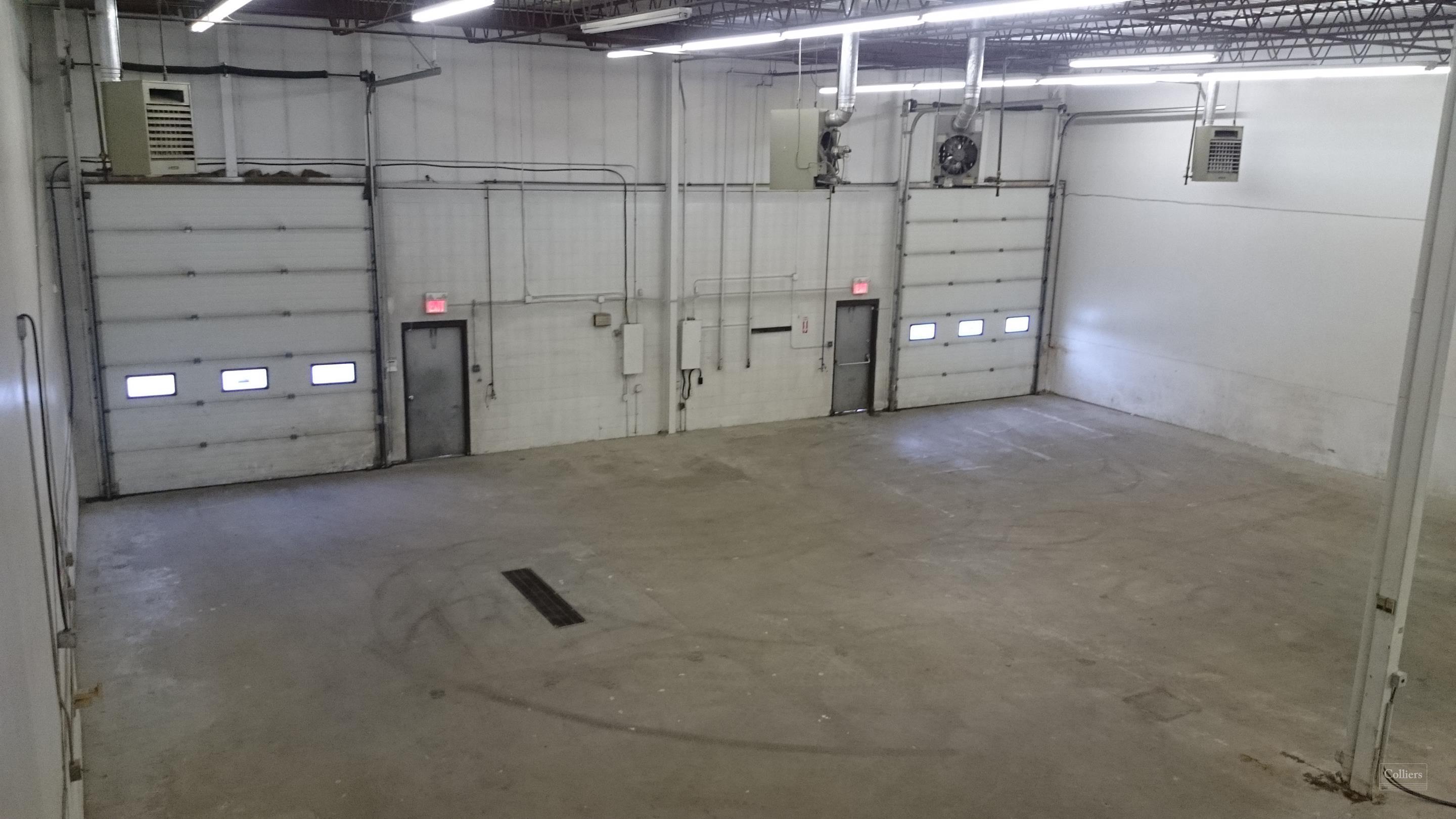 ±4,634 SF Industrial Office/Warehouse with Grade Loading - #3