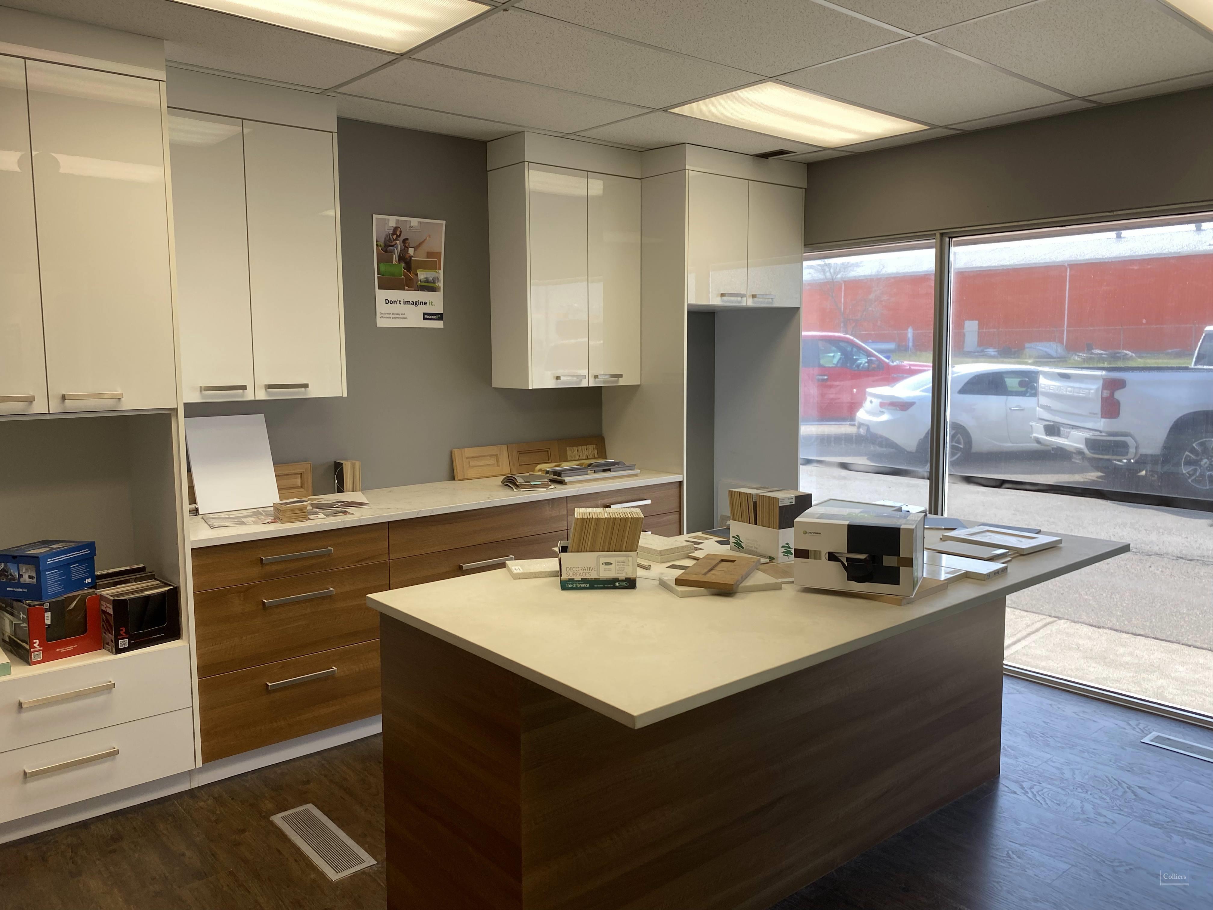 ±4,634 SF Industrial Office/Warehouse with Grade Loading - #4