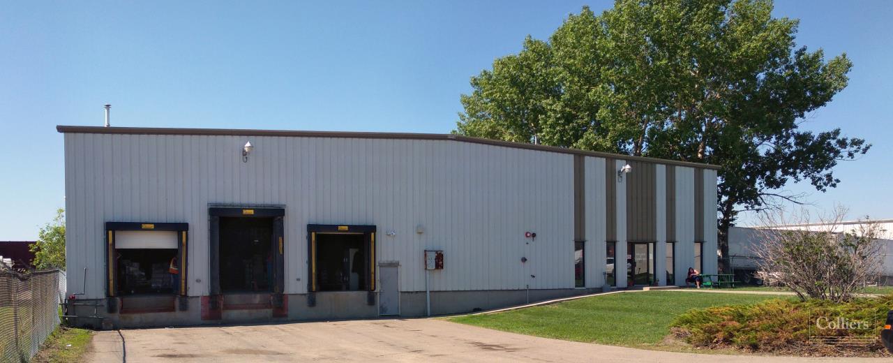 Clean warehouse perfect for shipping and receiving - #1