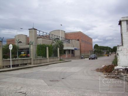 Bodega disponible en venta en Barranquilla Zona industrial Calle 30 - #5