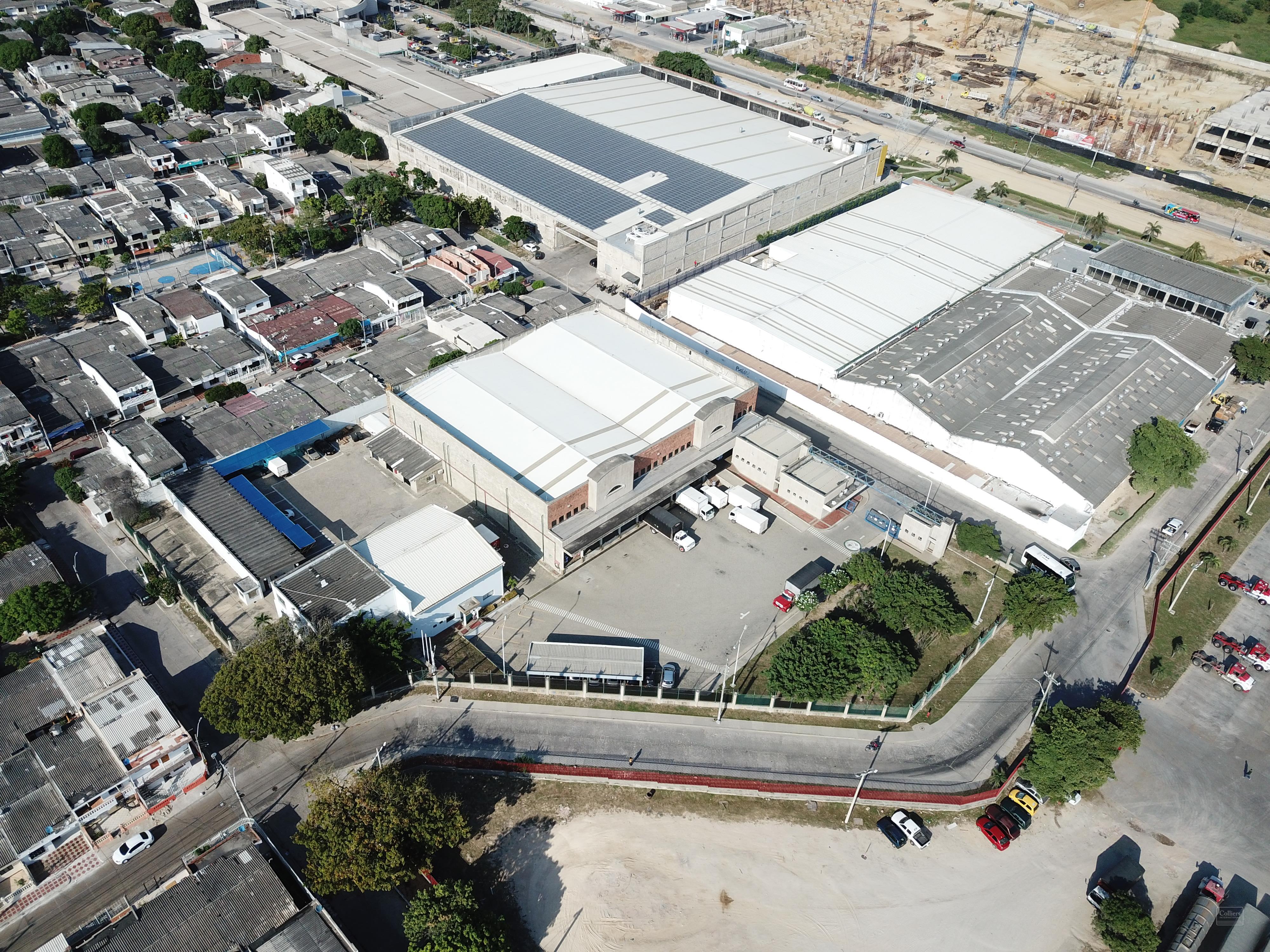 Bodega disponible en venta en Barranquilla Zona industrial Calle 30 - #2